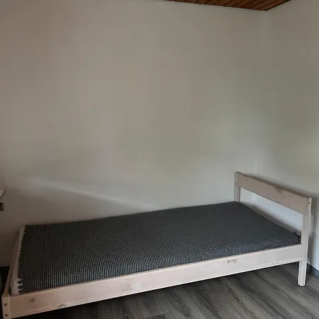 Monteurzimmer Basic Zentrale Mit Gemeinschaftsbaedern