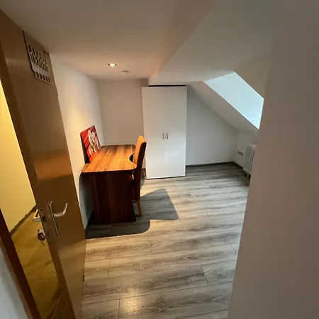Monteurzimmer Basic Zentrale Mit Gemeinschaftsbaedern